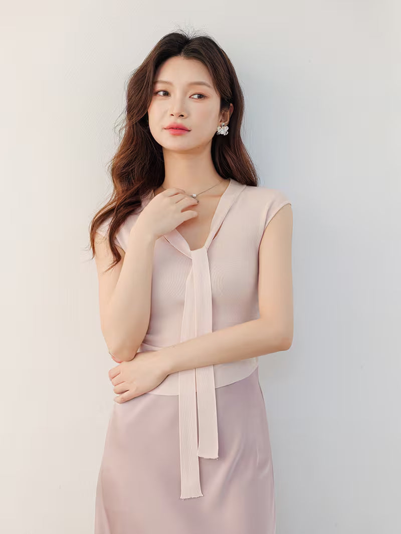 Sleeveless Ribbon Ruffle Cropped V-Neck Top for Women, Elegant Inner Layering Vest Top