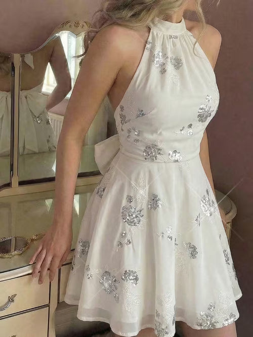 Backless Bowknot Floral Short Dress | The Gentle Floral Pattern Paired with a Large Backless Bowknot And a Flared Skirt Fully Showcases Romantic Elegance And French Charm