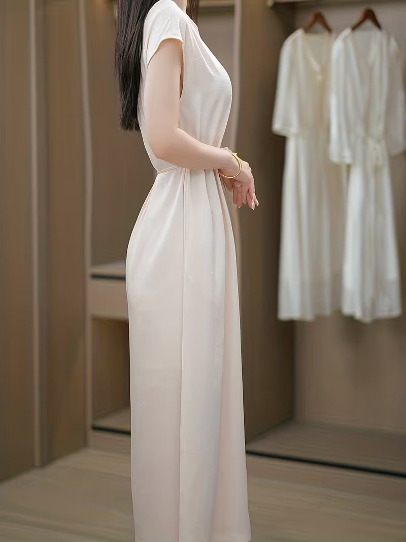 White Minimalist Dress with Geometric Embroidered Drawstring Waist, Sleeveless Long Style Shows Gentle And Elegant Atmosphere