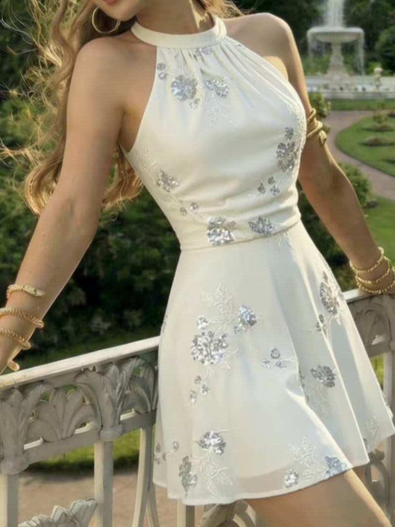 Backless Bowknot Floral Short Dress | The Gentle Floral Pattern Paired with a Large Backless Bowknot And a Flared Skirt Fully Showcases Romantic Elegance And French Charm